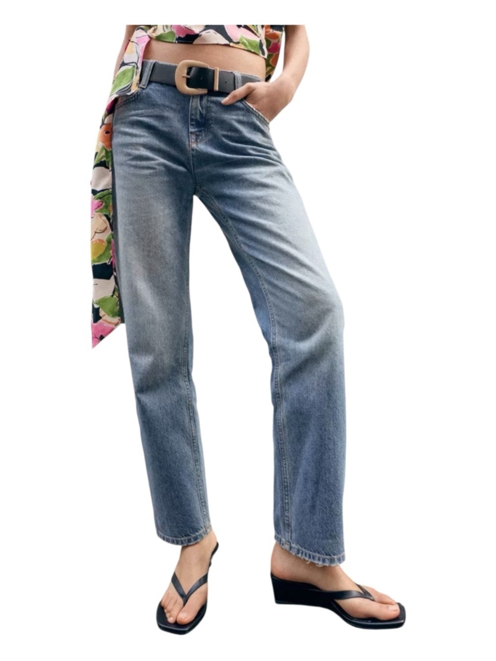 ZARA slim fit, mid waist, slim thigh, tapered leg, full length.